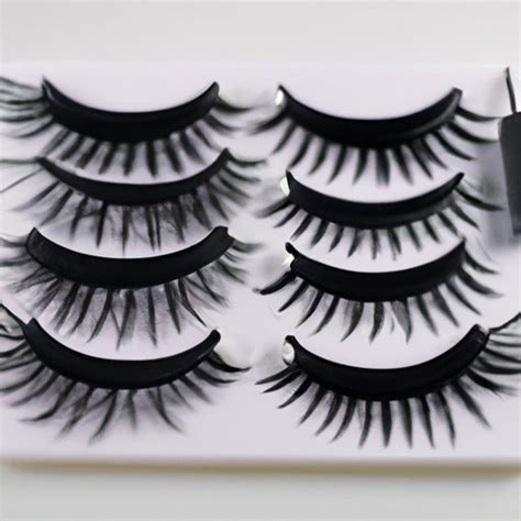 false eyelashes cumbrella.